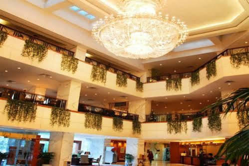 Lanzhou Legend Hotel Exterior photo